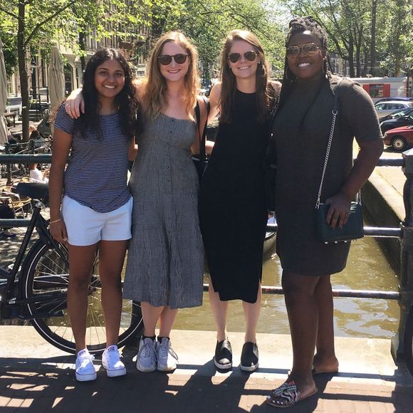 Meet your Posher, Francesca - Picture 1 of 1